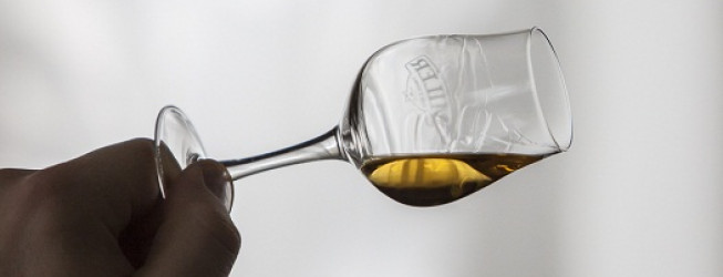 Jak pić whisky? Wszystko co musisz wiedzieć o prawidłowej degustacji