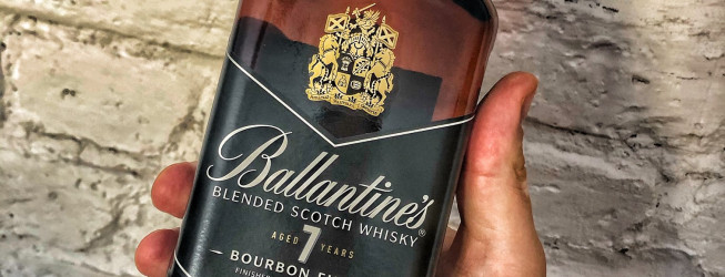 Ballantine’s 7 yo Bourbon Finish – jak rozumieć tę nazwę?